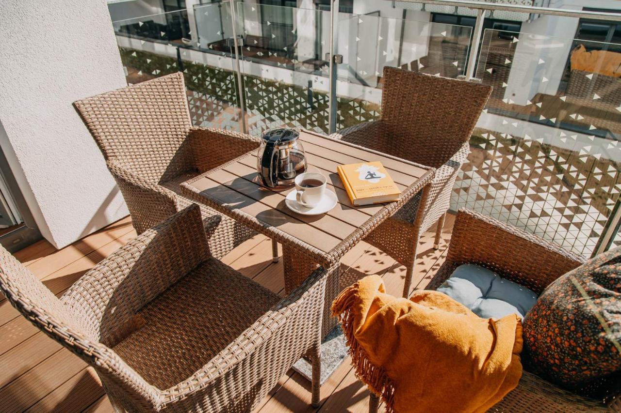 Nadmorskie Tarasy Apartament Wave Surfingbird Kolberg Exterior foto