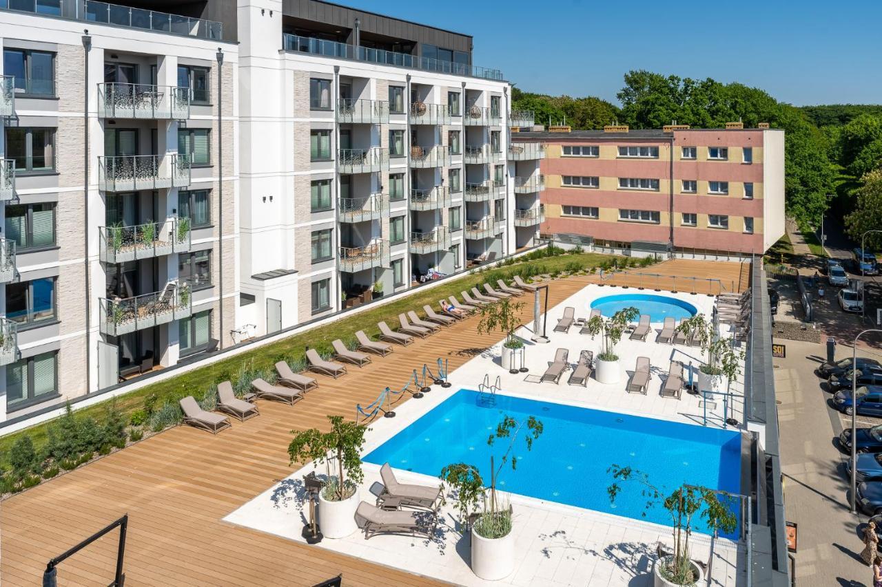Nadmorskie Tarasy Apartament Wave Surfingbird Kolberg Exterior foto